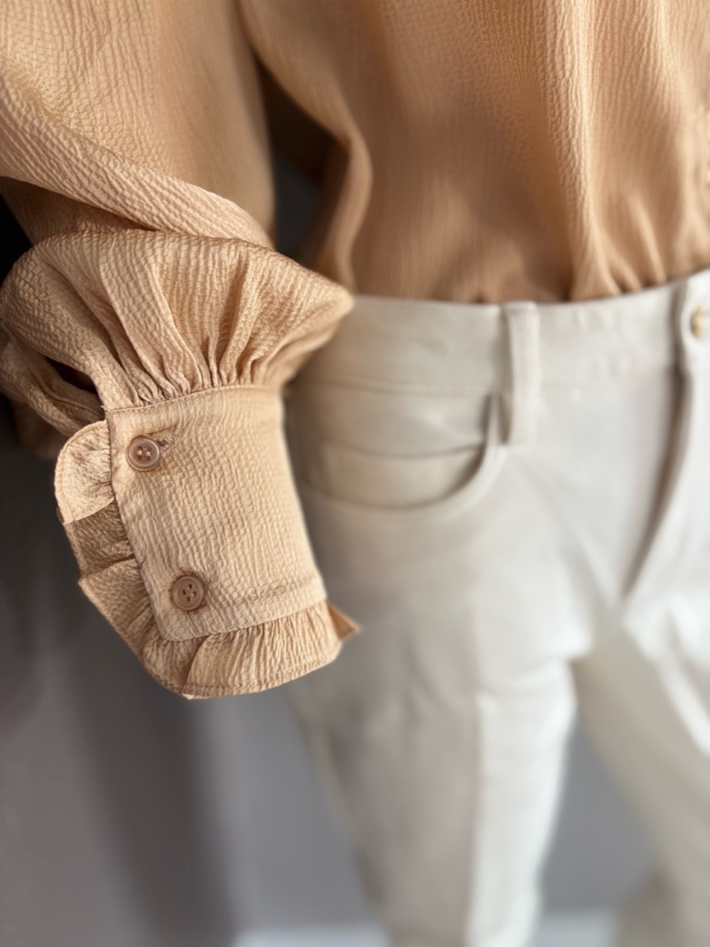 Max Studio Beige Ruffle Collar Button-Front Blouse - Picture 3 of 6